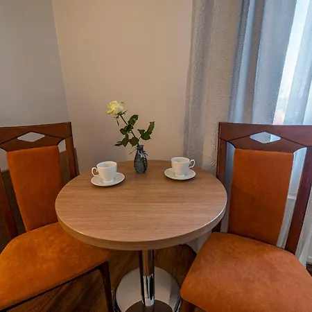 Goscinne Angela Jastarnia