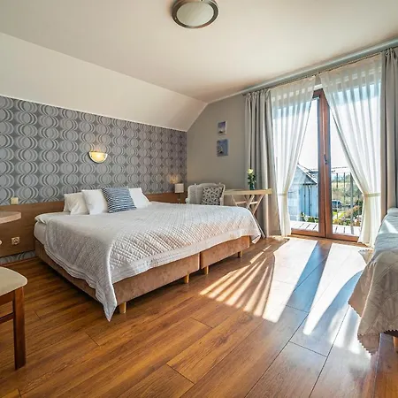 Goscinne Angela * Jastarnia